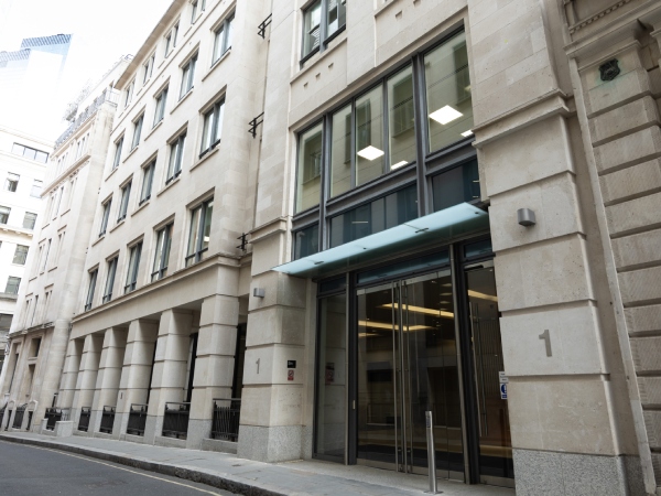 exterior of Hugh James London Office, 1 King’s Arms Yard